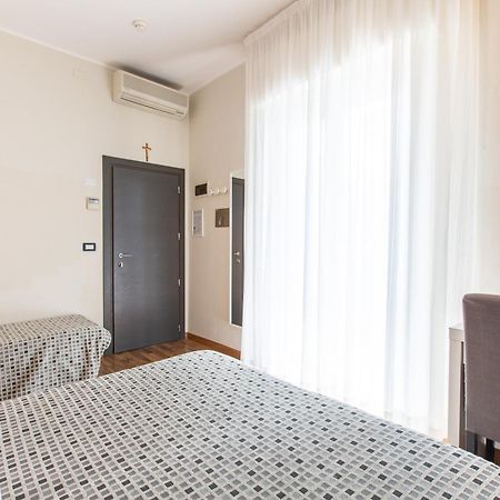 Hotel Gardenia Rimini Exterior foto